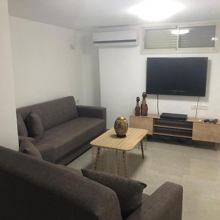 סויטת נינה Apartment Bet Sheʼan Екстериор снимка