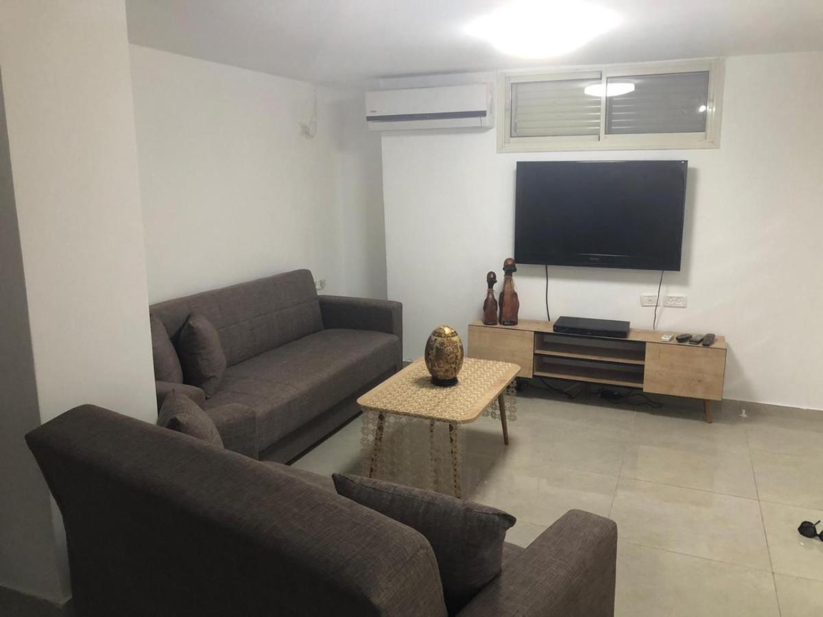 סויטת נינה Apartment Bet Sheʼan Екстериор снимка